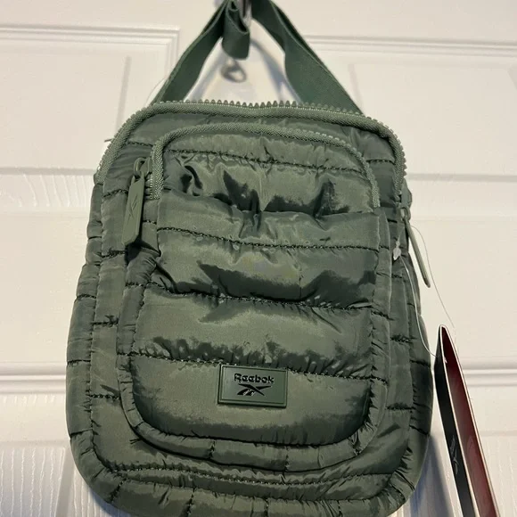 Reebok Andrea Crossbody - NEW - Picture 2 of 6